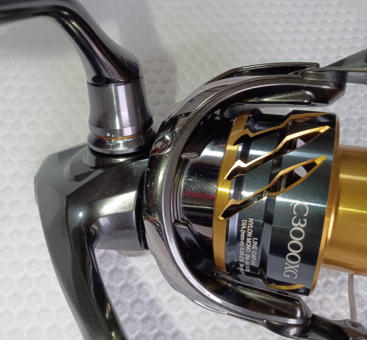 シマノ 20 TWINPOWER 20ツインパワー C3000XG SHIMANO USED品 シマノ 20 TWINPOWER 20ツインパワー C3000XG SHIMANO USED品