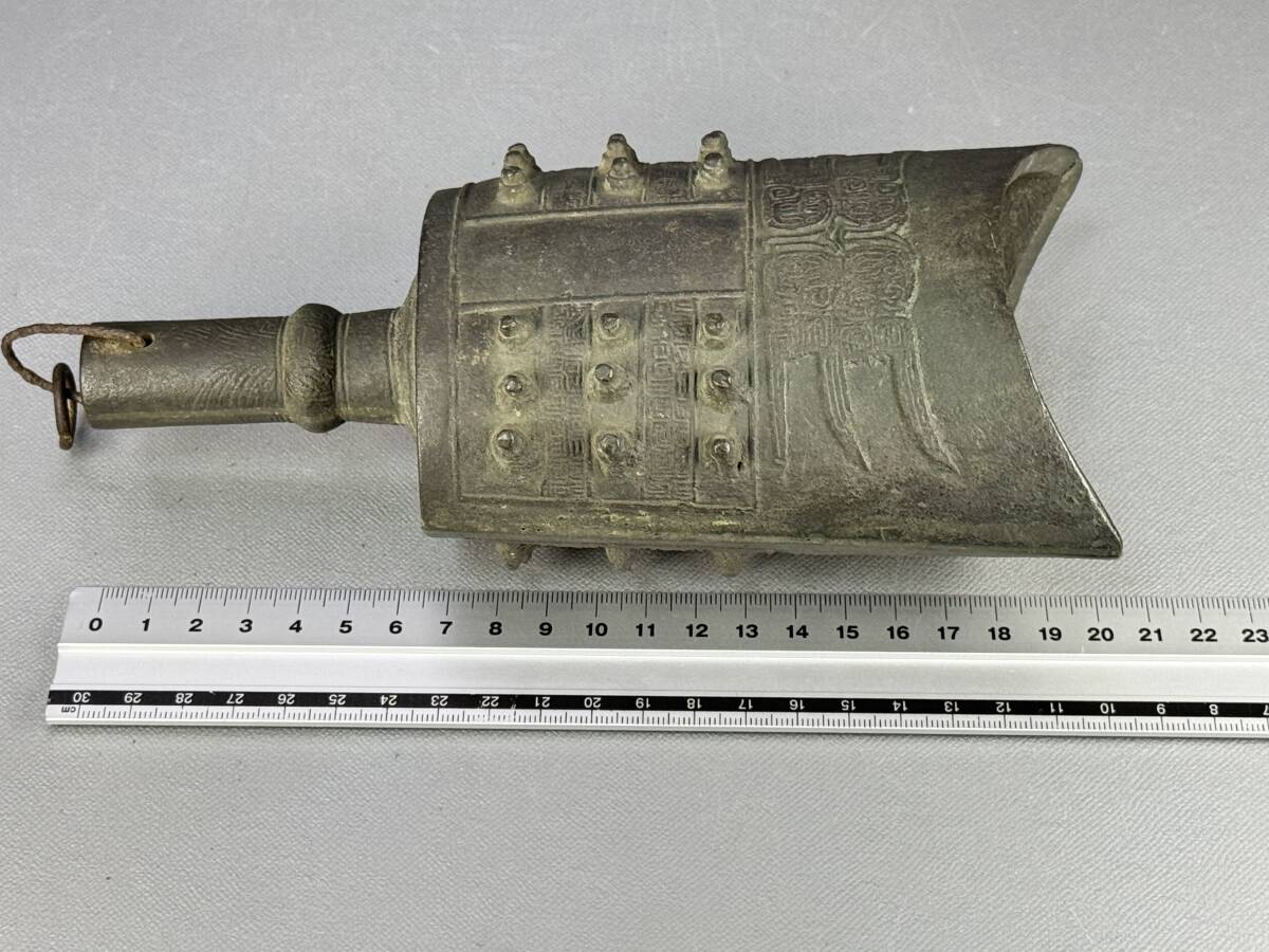 偲】鐘 中国古代楽器 編鐘 釣鐘 青銅器 打楽器 音楽演奏 鉦 高さ 偲】鐘 中国古代楽器 編鐘 釣鐘 青銅器 打楽器 音楽演奏 鉦 高さ