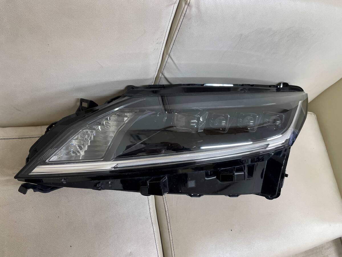 NISSAN ニッサン E13 ノート LED ヘッドライト 左 26075-6XK4A NISSAN ニッサン E13 ノート LED ヘッドライト 左 26075-6XK4A