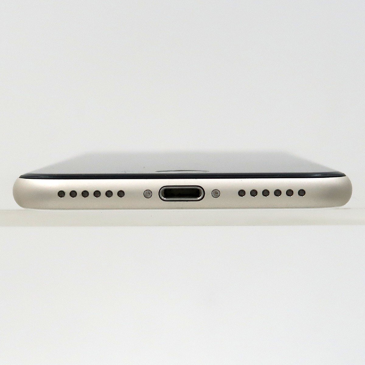 ◇【au/Apple】iPhone SE 第3世代 64GB SIMフリー MMYD3J/A ◇【au/Apple】iPhone SE 第3世代 64GB SIMフリー MMYD3J/A