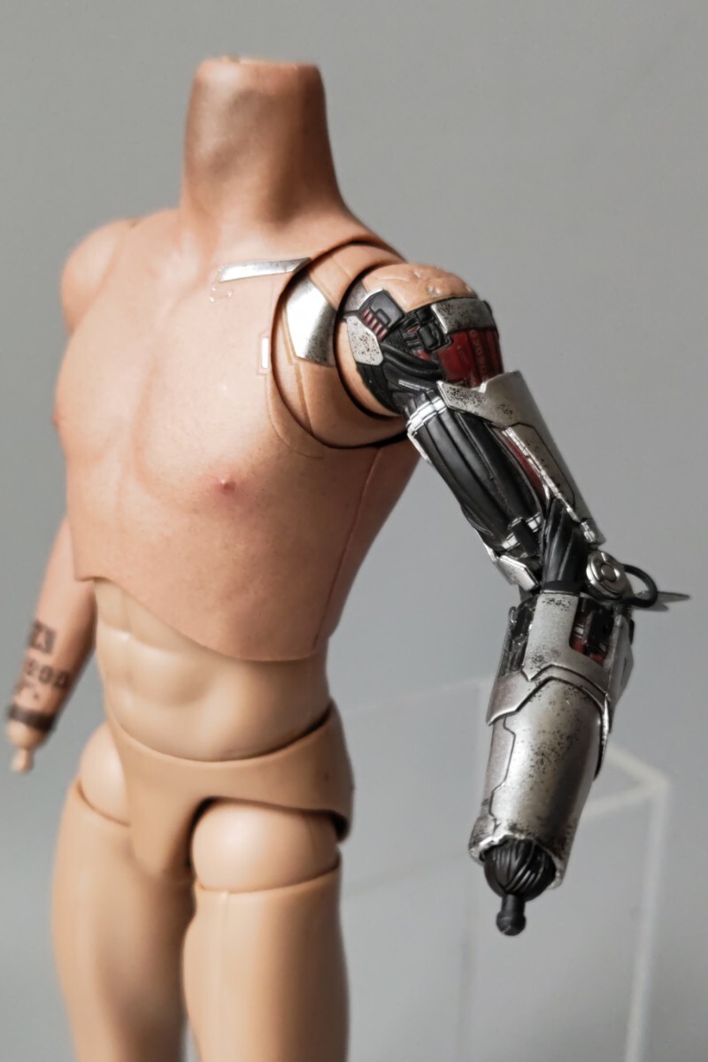 ホットトイズ 1/6 ジョニー・シルヴァーハンド 『サイバーパンク ホットトイズ 1/6 ジョニー・シルヴァーハンド 『サイバーパンク