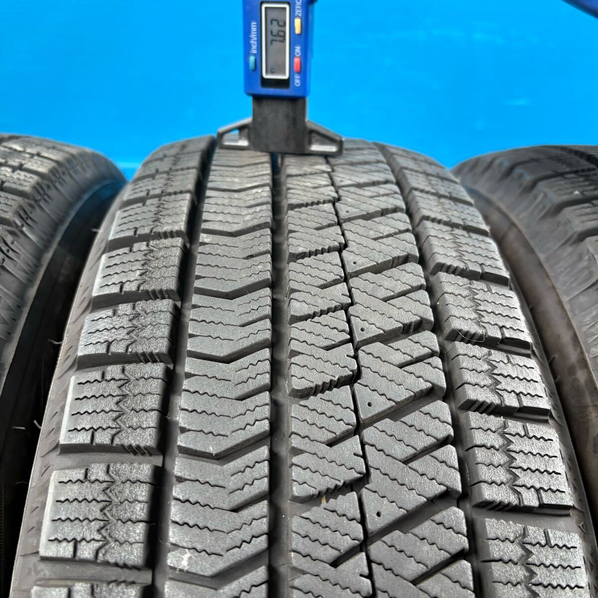 185/60R15 ブリヂストン BLI ZZAK VRX2 スタットレスタイヤ 185 185/60R15 ブリヂストン BLI ZZAK VRX2 スタットレスタイヤ 185