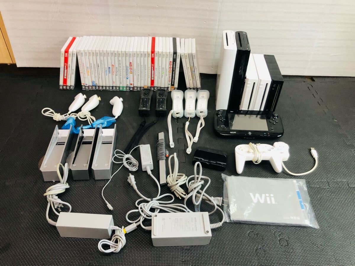 Wii 本体 4人ですぐ遊べるセット ソフト付（マリオカートWii）リモコン ヌンチャク ハンドル 4点付 純正 中古