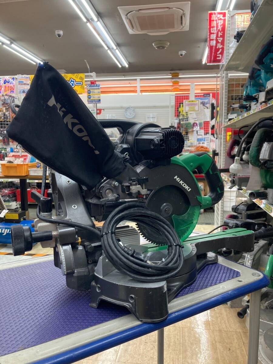 【中古品】【0924】★HiKOKI(日立工機(jī)) 190㎜卓上スライド丸のこ (黒鯱チップソー付) C7RSHD(K)　ITG2F3X5R0Z6