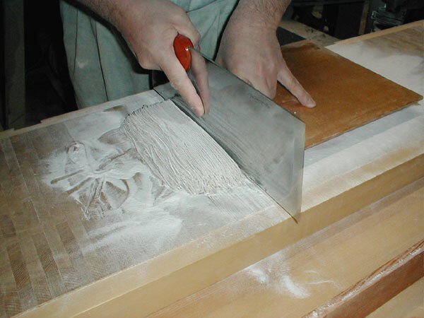 はるゆたか つなぎ用小麥粉(900g)北海道産強力粉 (小麥粉100％)手作りパン そば打ちにも最適【メール便対応】