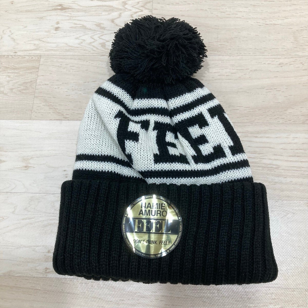 2点セット 安室奈美恵 FEELツアーグッズ キャップ/帽子 ニット帽 2点セット 安室奈美恵 FEELツアーグッズ キャップ/帽子 ニット帽