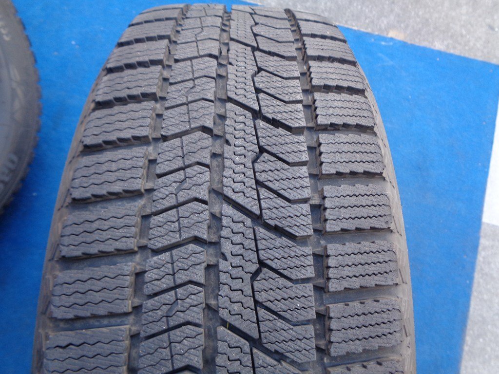 【送料込み】★ フリード ★ エクシーダー ★ 6J/+53 PCD 114.3 ★ 185/65R15 TOYO バリ溝 スタッドレス ★ Exceeder メッシュ ★