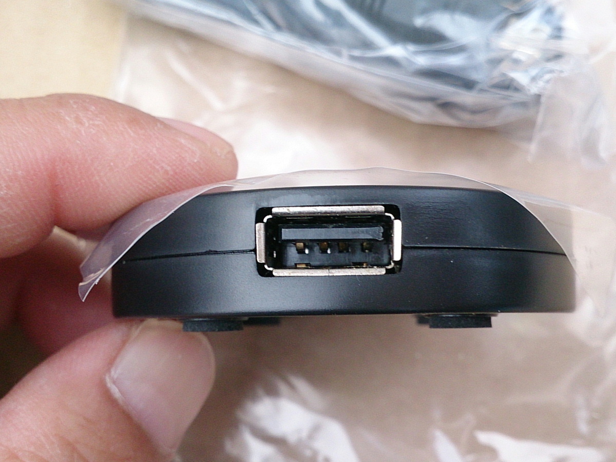 *Mercedes-Benz* Mercedes Benz оригинал USB ступица Novelty не использовался товары долгосрочного хранения!