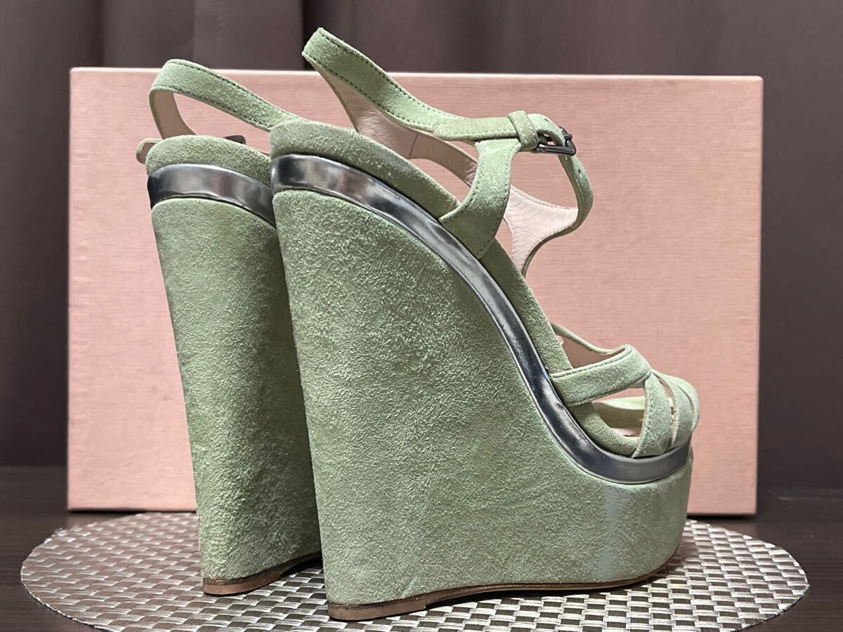 美品 miumiu ミュウミュウ サンダル ウエッジソール ストラップ スエード 37 緑 グリーン/fy0518 レディース/元値150,000円程_画像5