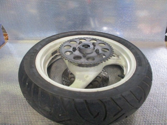 A7AC13 バンディット250 リアホイール GJ74A Y
