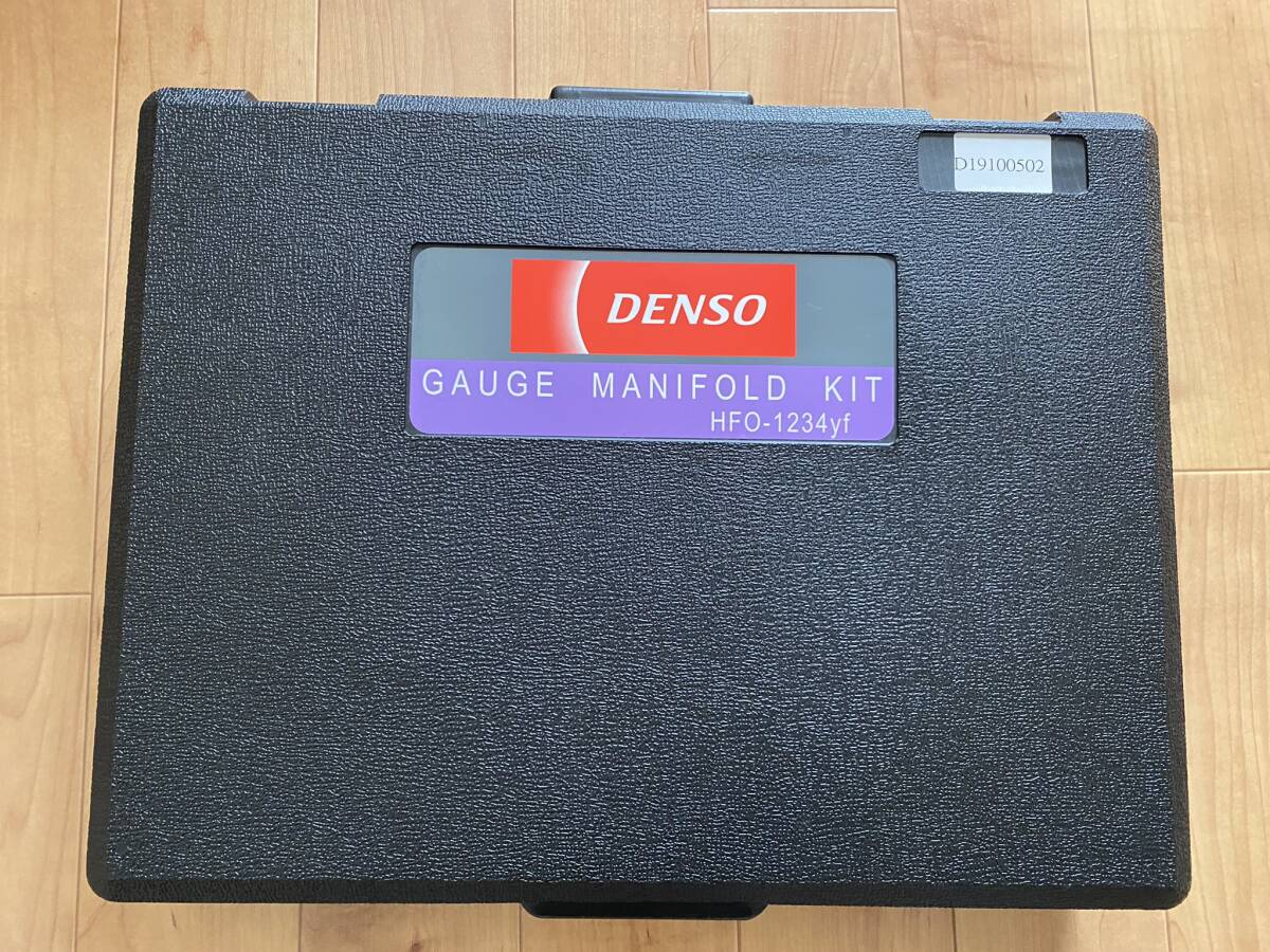 信頼のDENSO製！ エアコンゲージマニーホールド R1234yf 専用　クイックジョイントセット付