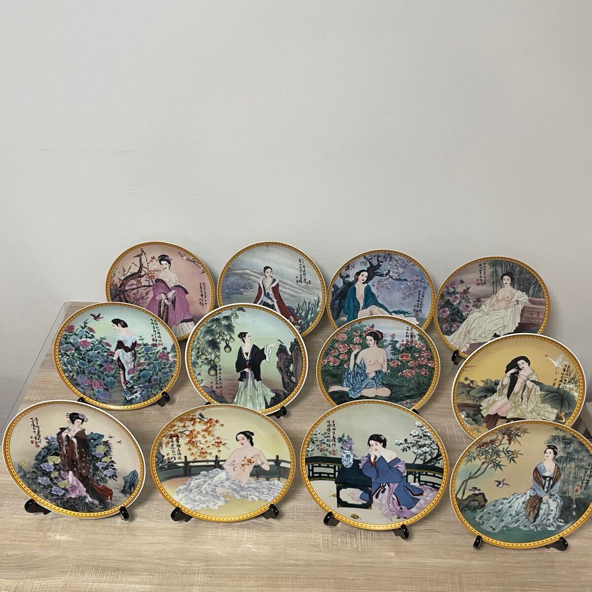 ☆美品☆ 中国 景徳鎮製 絵皿紅楼夢金陵十二釵 木箱付き 絵皿12 ☆美品☆ 中国 景徳鎮製 絵皿紅楼夢金陵十二釵 木箱付き 絵皿12