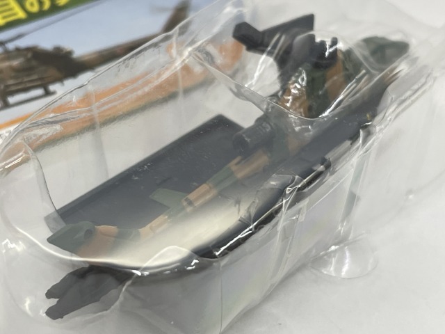 ■★ＵＣＣ　陸自の翼　ヘリコプターコレクション　5　AH-1S コブラ（組み立て式　1/157スケール）_画像4