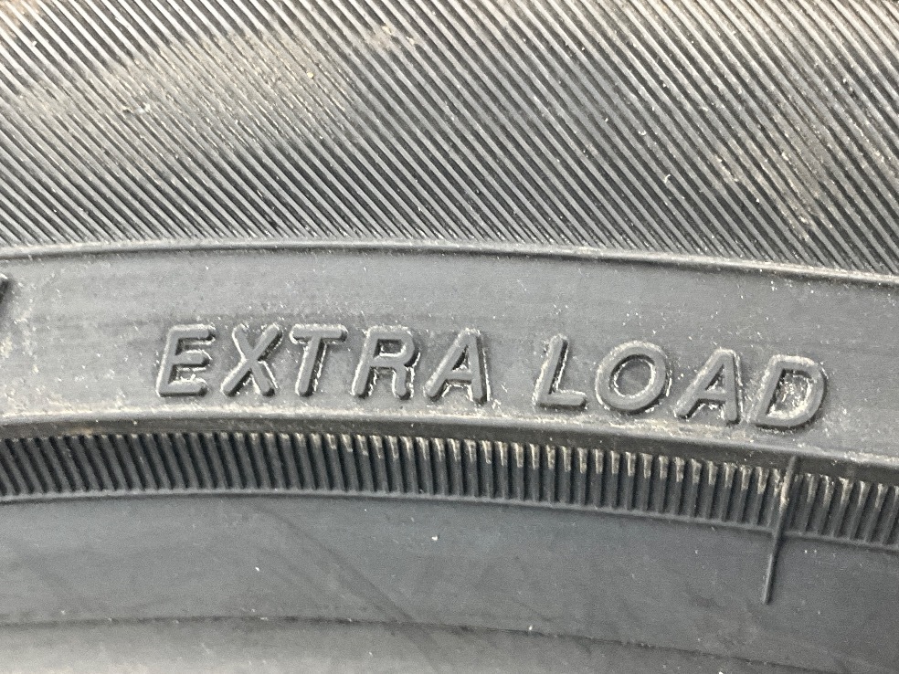 新品タイヤ 処分特価 4本セット 225/40R19 93W ヨコハマ BLUEARTH-RV RV03 夏 サマー 225/40/19 キザシ/フォレスター b10676