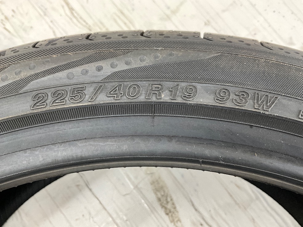 新品タイヤ 処分特価 4本セット 225/40R19 93W ヨコハマ BLUEARTH-RV RV03 夏 サマー 225/40/19 アルティス/エスティマ b10689