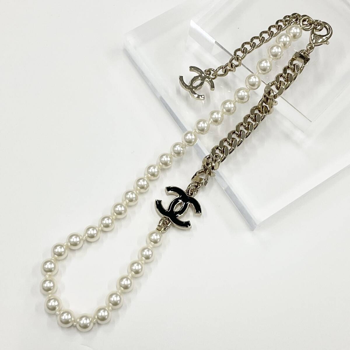 M11522 シャネル ネックレス ココマーク チョーカー パール M11522 シャネル ネックレス ココマーク チョーカー パール
