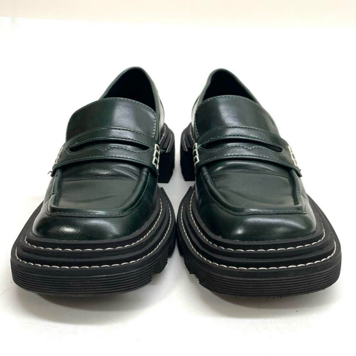 CHARLES & KEITH チャンキーペニーローファー B9826 CHARLES & KEITH チャンキーペニーローファー B9826