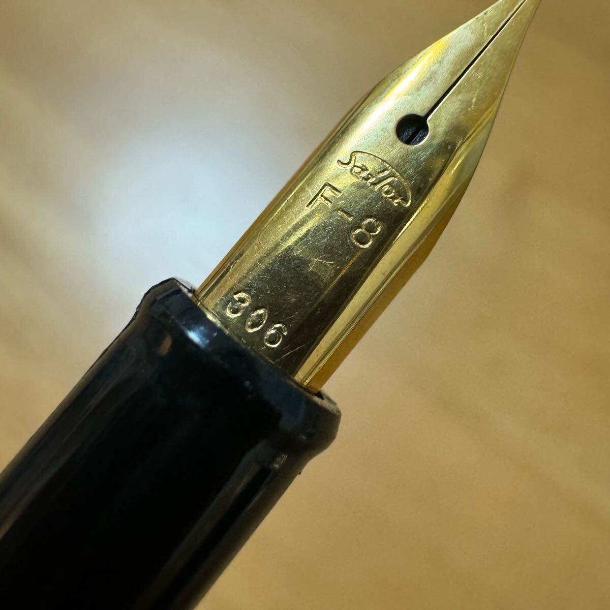 新品 廃盤 SAILOR セーラー 万年筆 10本セット F-8 ショート軸 ステンレス 昭和レトロ vintage(セーラー)|売買されたオークション情報、Yahoo!オークション(旧ヤフオク!) の商品情報をアーカイブ公開 - オークファン(aucfan.com) 新品 廃盤 SAILOR セーラー 万年筆 10本セット F-8 ショート軸 ステンレス 昭和レトロ vintage(セーラー)|売買されたオークション情報、Yahoo!オークション(旧ヤフオク!) の商品情報をアーカイブ公開 - オークファン(aucfan.com)