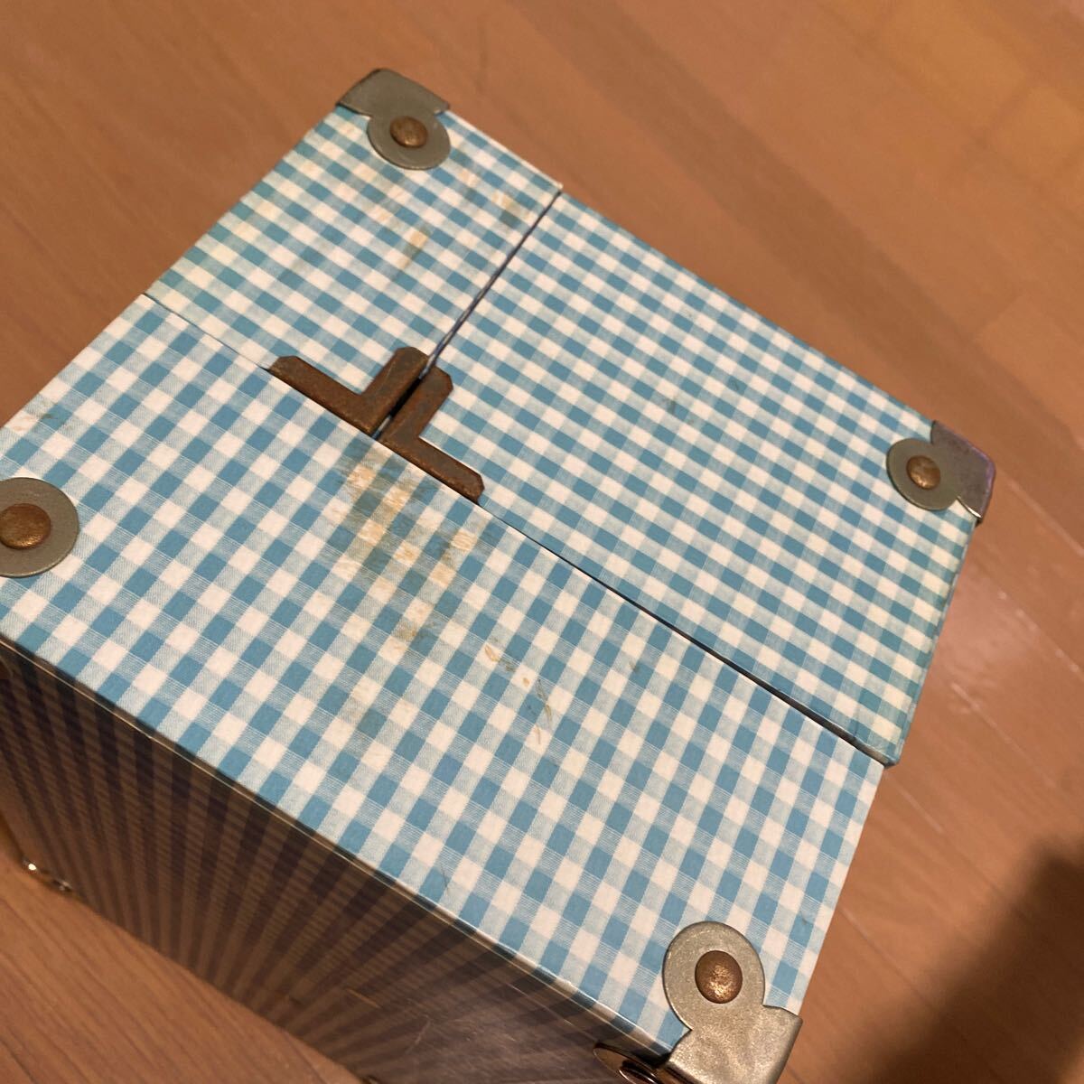 化粧品入れ　収納　コスメ