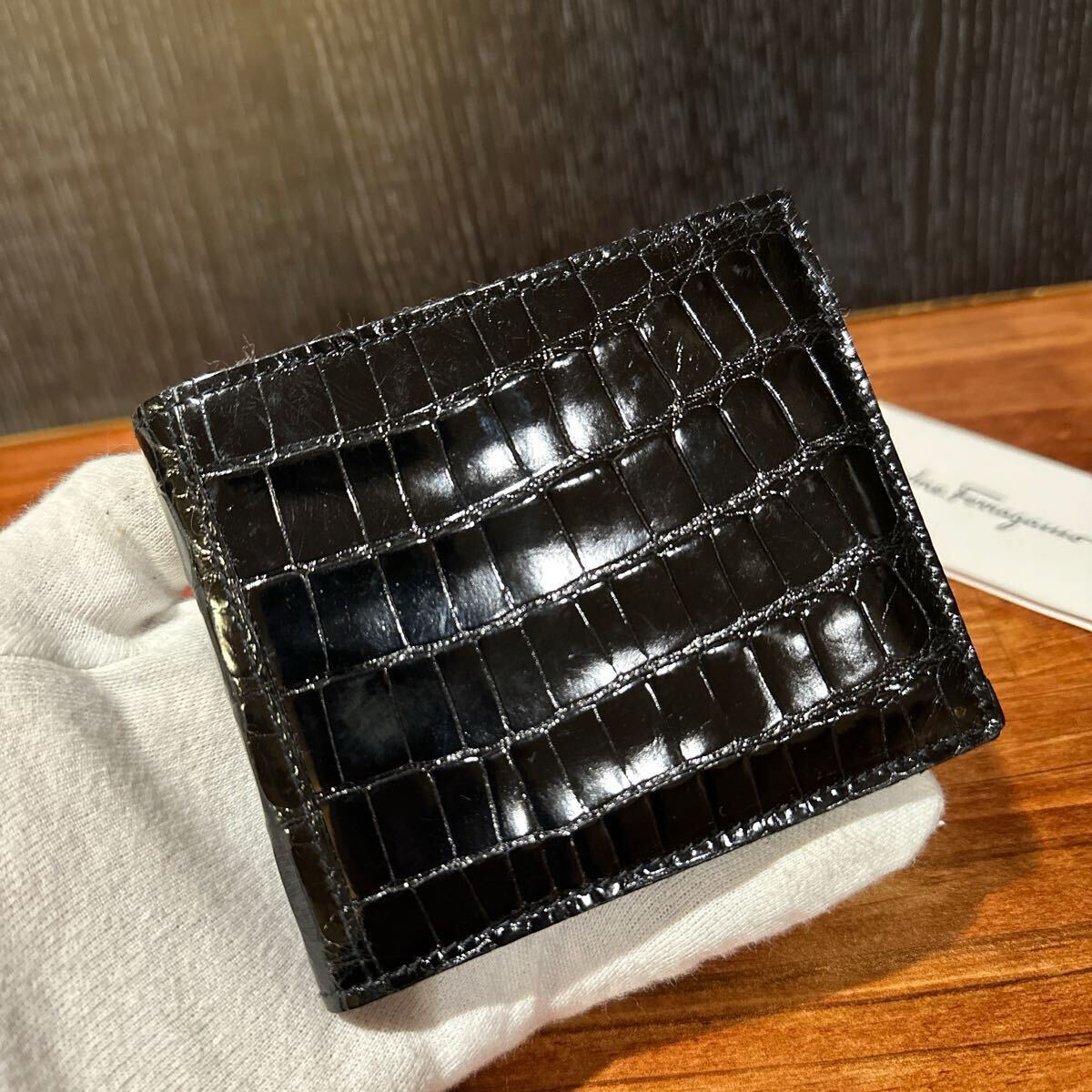 ほぼ未使用】最高峰 Salvatore Ferragamo サルヴァトーレ ほぼ未使用】最高峰 Salvatore Ferragamo サルヴァトーレ