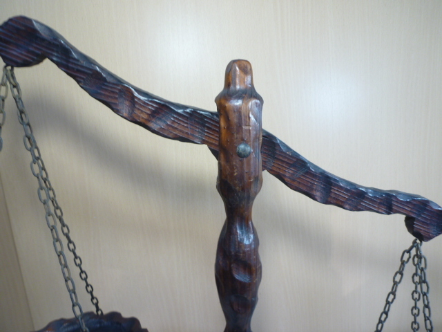 天秤 オブジェ 木製 インテリア アンティーク スペイン製_画像2