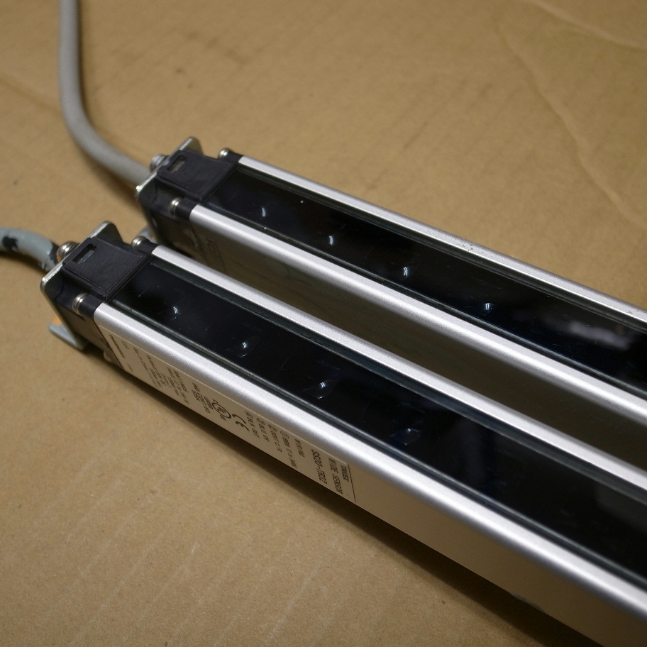 TAKEX スリムタイプワイドエリアセンサ SS20-T32 中古品_画像3