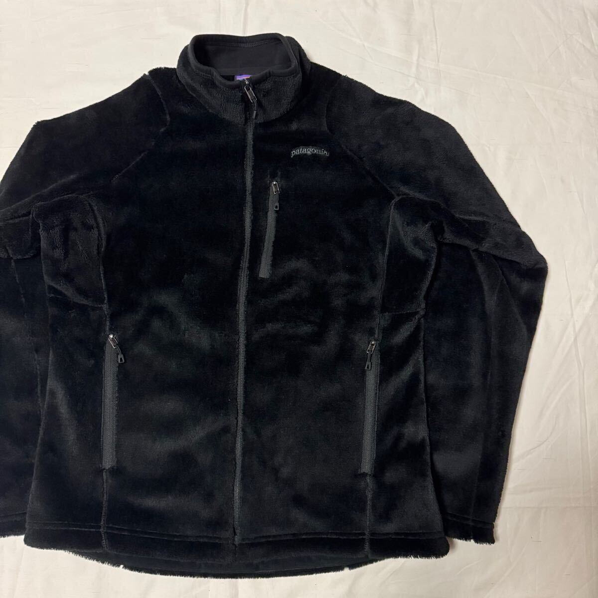 希少 Lサイズ・極美品【2014・廃盤】patagonia メンズ・R4 希少 Lサイズ・極美品【2014・廃盤】patagonia メンズ・R4