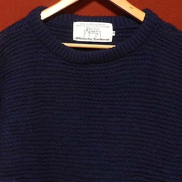 OLDDERBY KNITWEAR オールドダービー ニットウェア イギリス製 英国製 毛 100% ウール ニット セーター 幅広 ざっくり 紺 S 美品_画像3