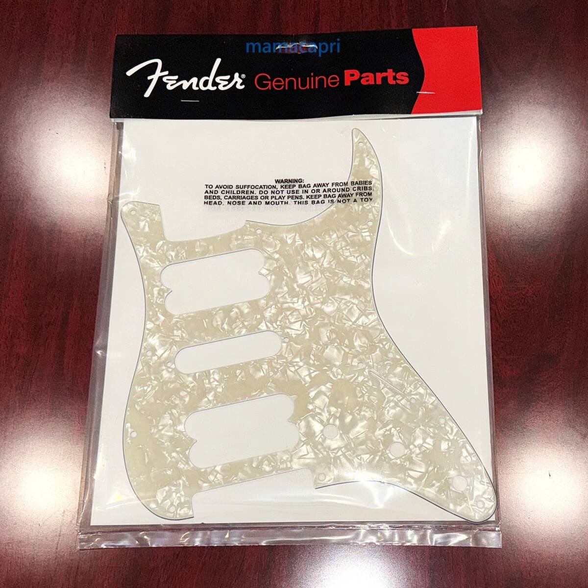 新品 Fender純正 11Hole Modern-Style Stratocaster H/S/H Pickguardフェンダー モダン スタンダード ストラトキャスター ピックガード11穴_画像1