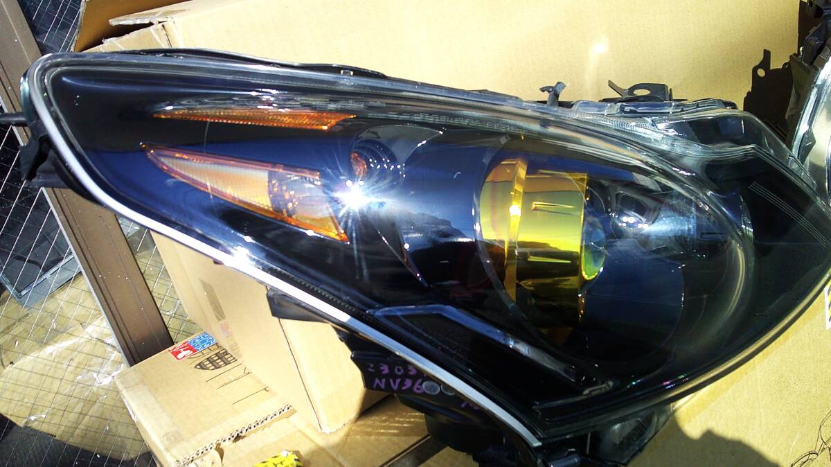  прекрасный товар Skyline V36 поздняя версия золотой I z specification HID левый и правый в комплекте номер товара (KOITO 100-23075)( труба 3Ⅴ0)