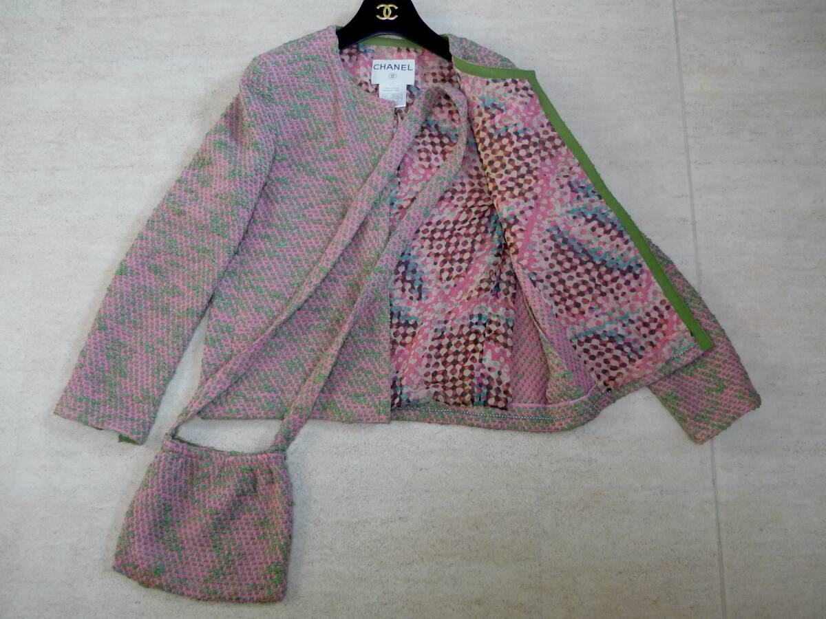 シャネル　CHANEL 　春色?可愛いピンク×グリーン?裏地はデカココマーク模様?レアなポコポコツイード?美品?レア