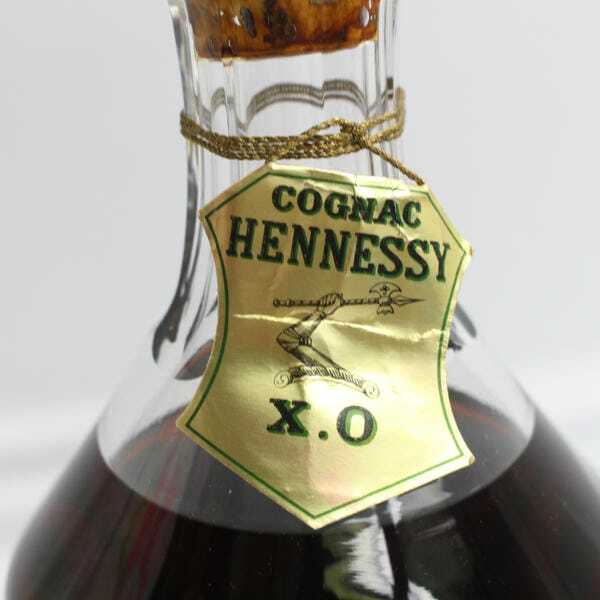 ヘネシーXOバカラ 知っておきたい高級酒の豆知識(6) 「ヘネシー XO 旧ボトル」VS