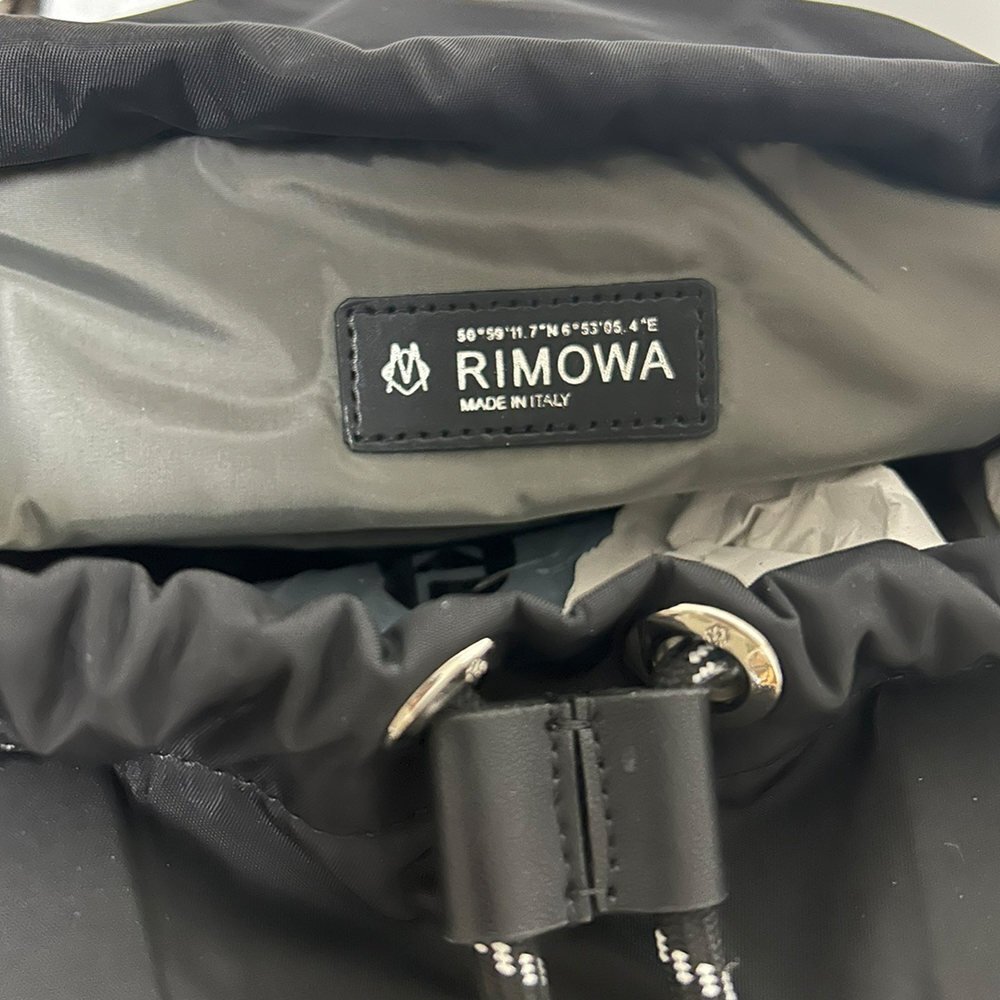 RIMOWA リモワ フラップ バックパック ラージ ブラック リュック RIMOWA リモワ フラップ バックパック ラージ ブラック リュック