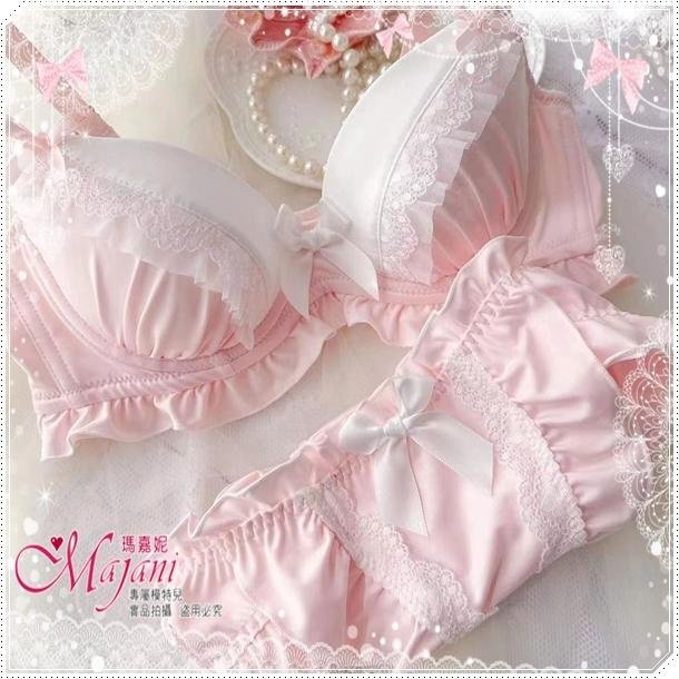 「マジャニMajani大きいサイズの 下着 ブラジャーC70 D70 E70