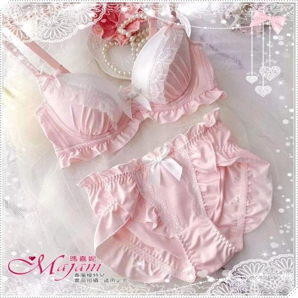 「マジャニMajani大きいサイズの 下着 ブラジャーC70 D70 E70