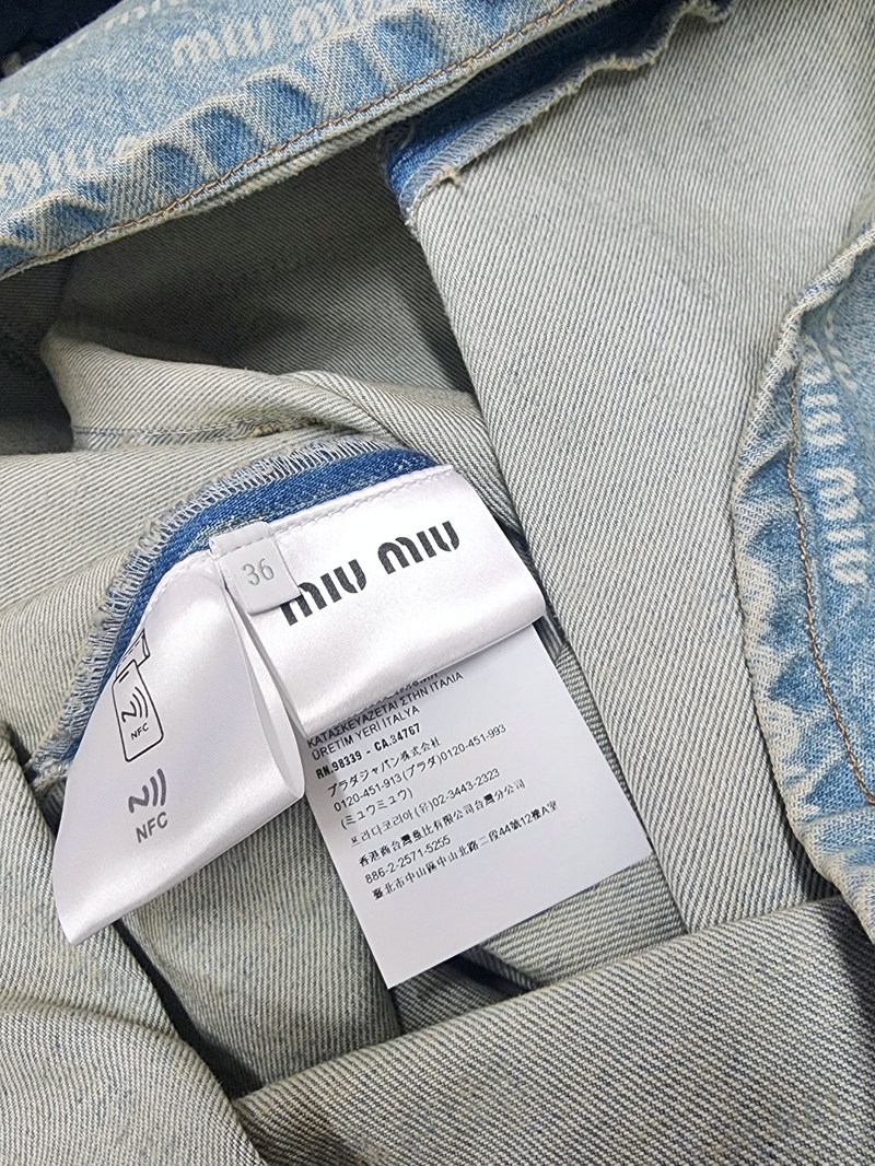 miu miu ミュウミュウ 24SS完売 総ロゴ デニム ドレス36新品 miu miu ミュウミュウ 24SS完売 総ロゴ デニム ドレス36新品