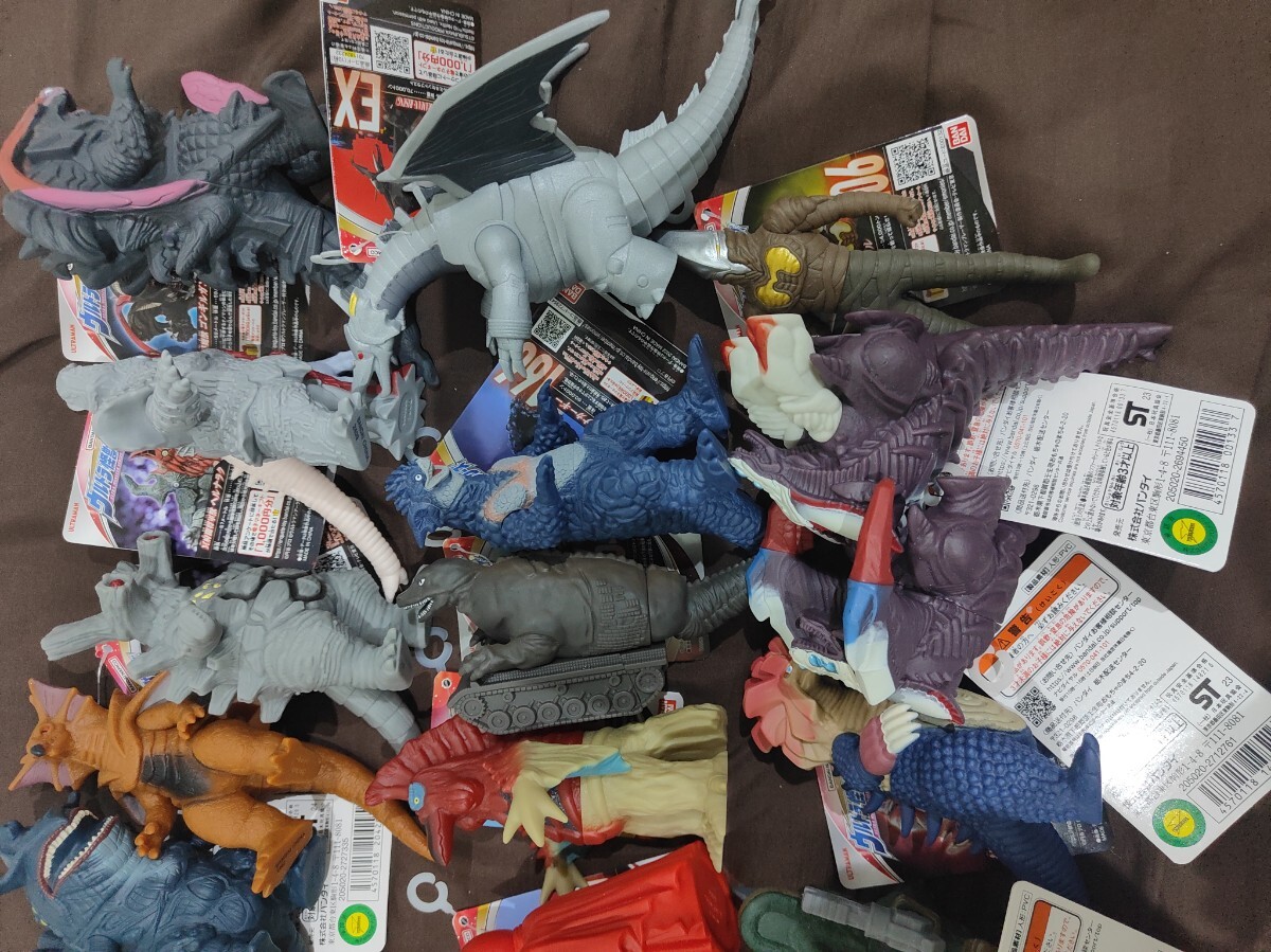 ウルトラ怪獣シリーズ 大量セット ウルトラマン 怪獣 ソフビ ウルトラ怪獣シリーズ 大量セット ウルトラマン 怪獣 ソフビ