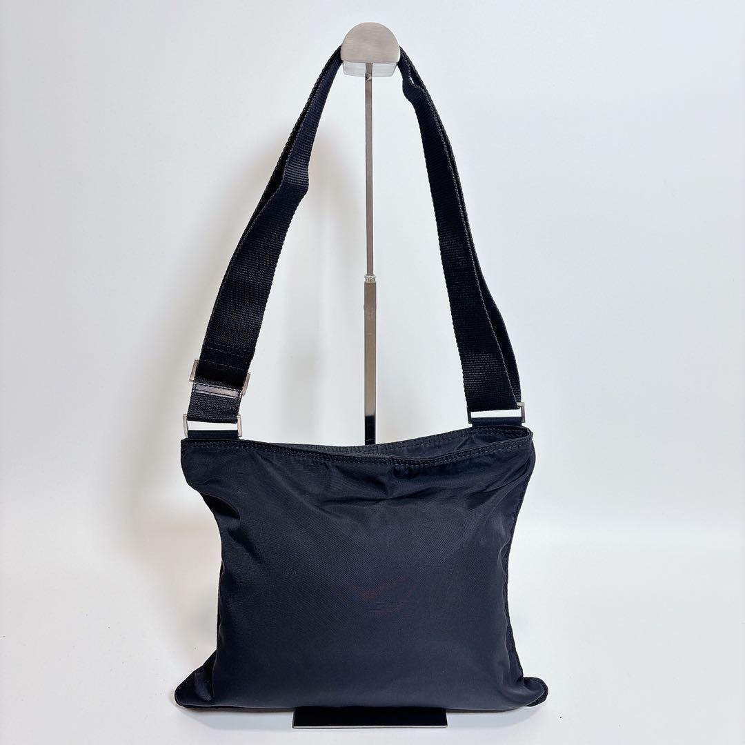 PRADA プラダ ショルダーバッグ サコッシュ 三角ロゴ ナイロン PRADA プラダ ショルダーバッグ サコッシュ 三角ロゴ ナイロン