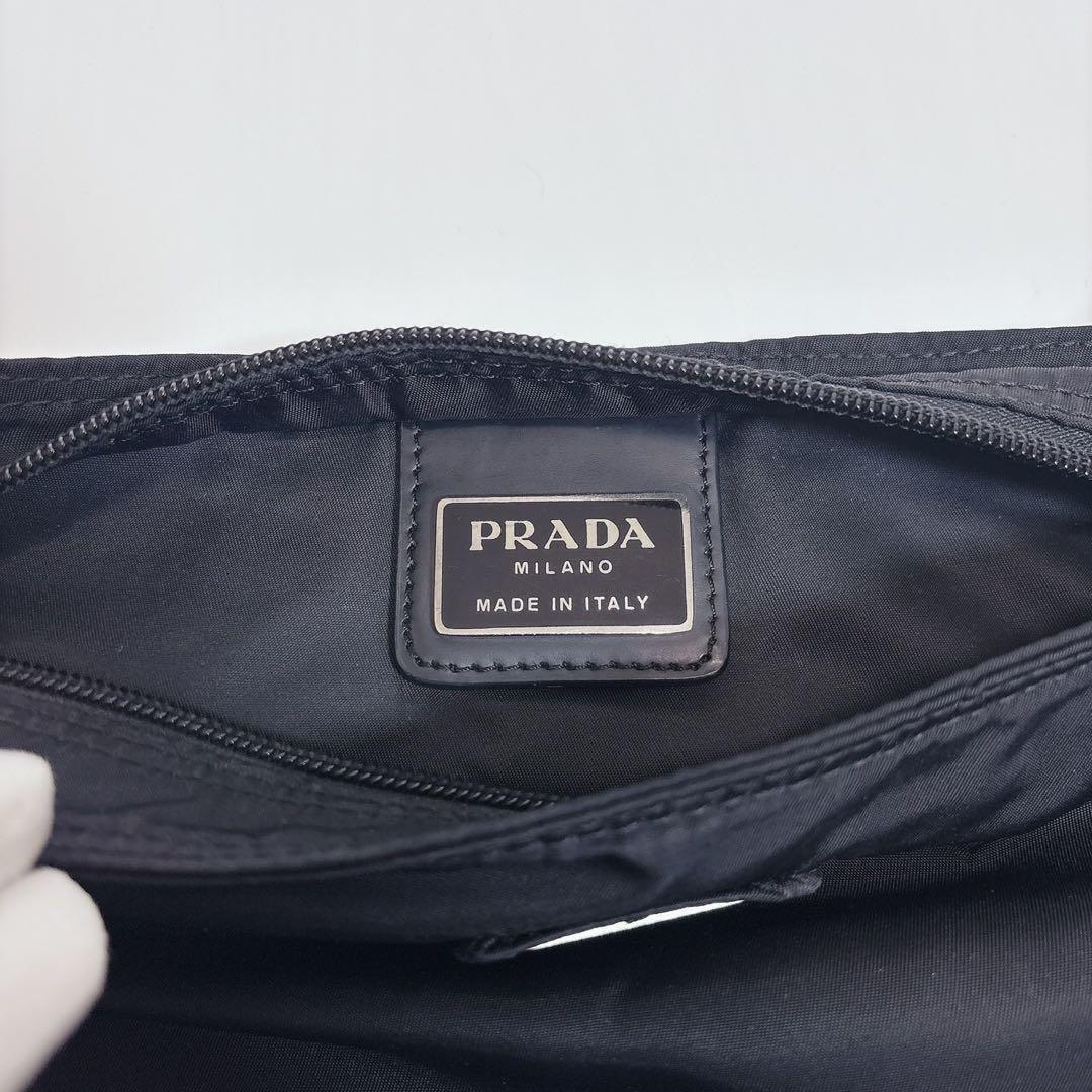 PRADA プラダ ショルダーバッグ サコッシュ 三角ロゴ ナイロン PRADA プラダ ショルダーバッグ サコッシュ 三角ロゴ ナイロン