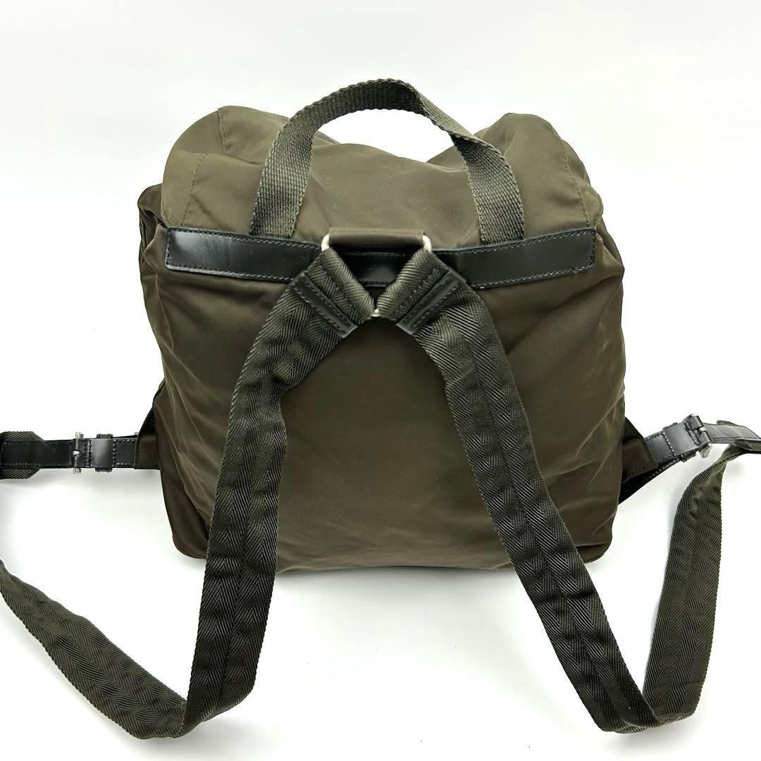 PRADA プラダ リュック バックパック 三角ロゴ カーキ PRADA プラダ リュック バックパック 三角ロゴ カーキ