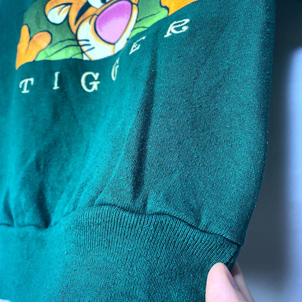 ■ 子供用 90s 90年代 ビンテージ USA制 Disney ディズニー ” TIGGER ” ティガー イラスト スウェット トレーナー XS アメカジ 緑 ■