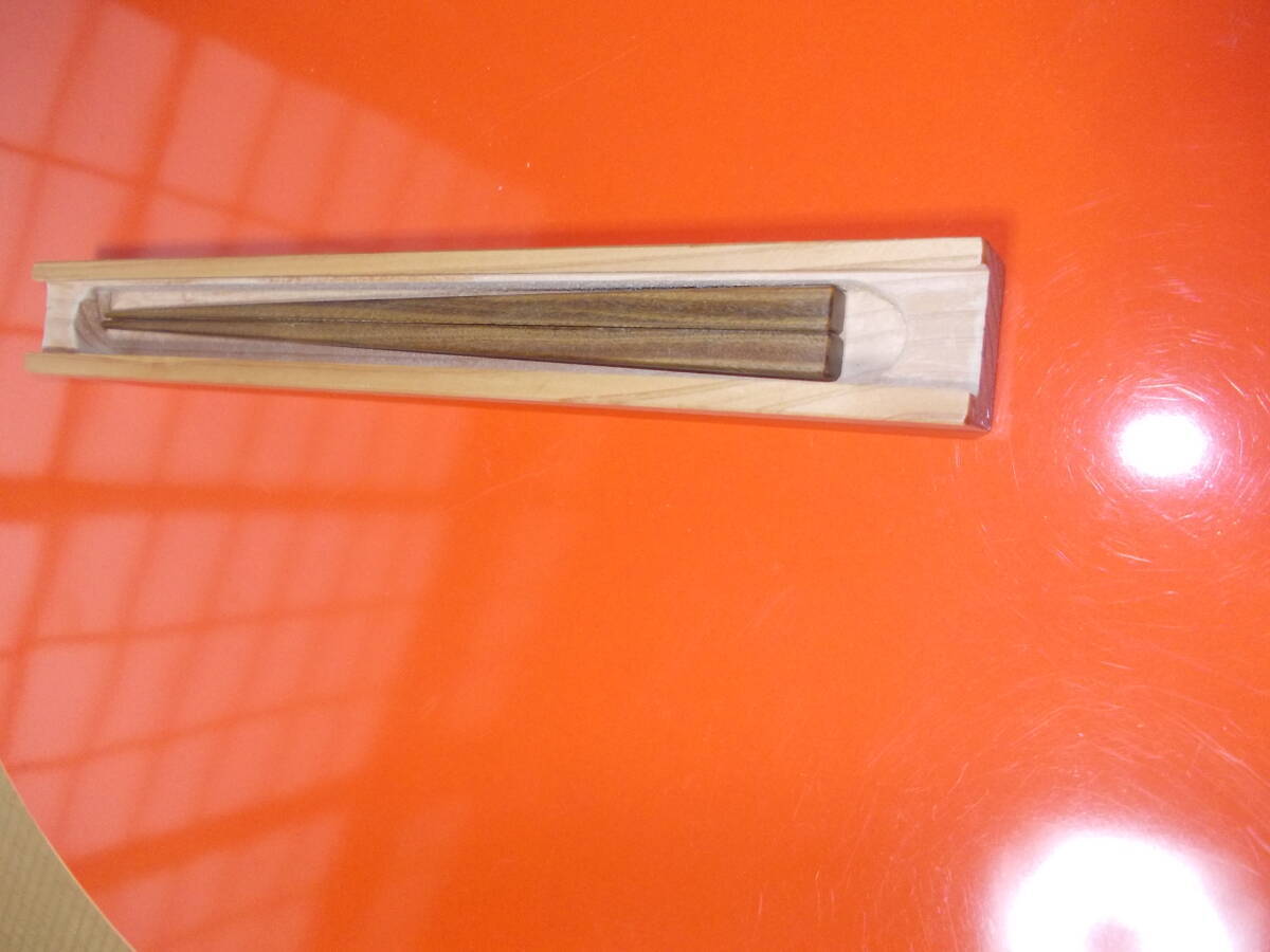箱入りの1膳(付屬品は商品外)