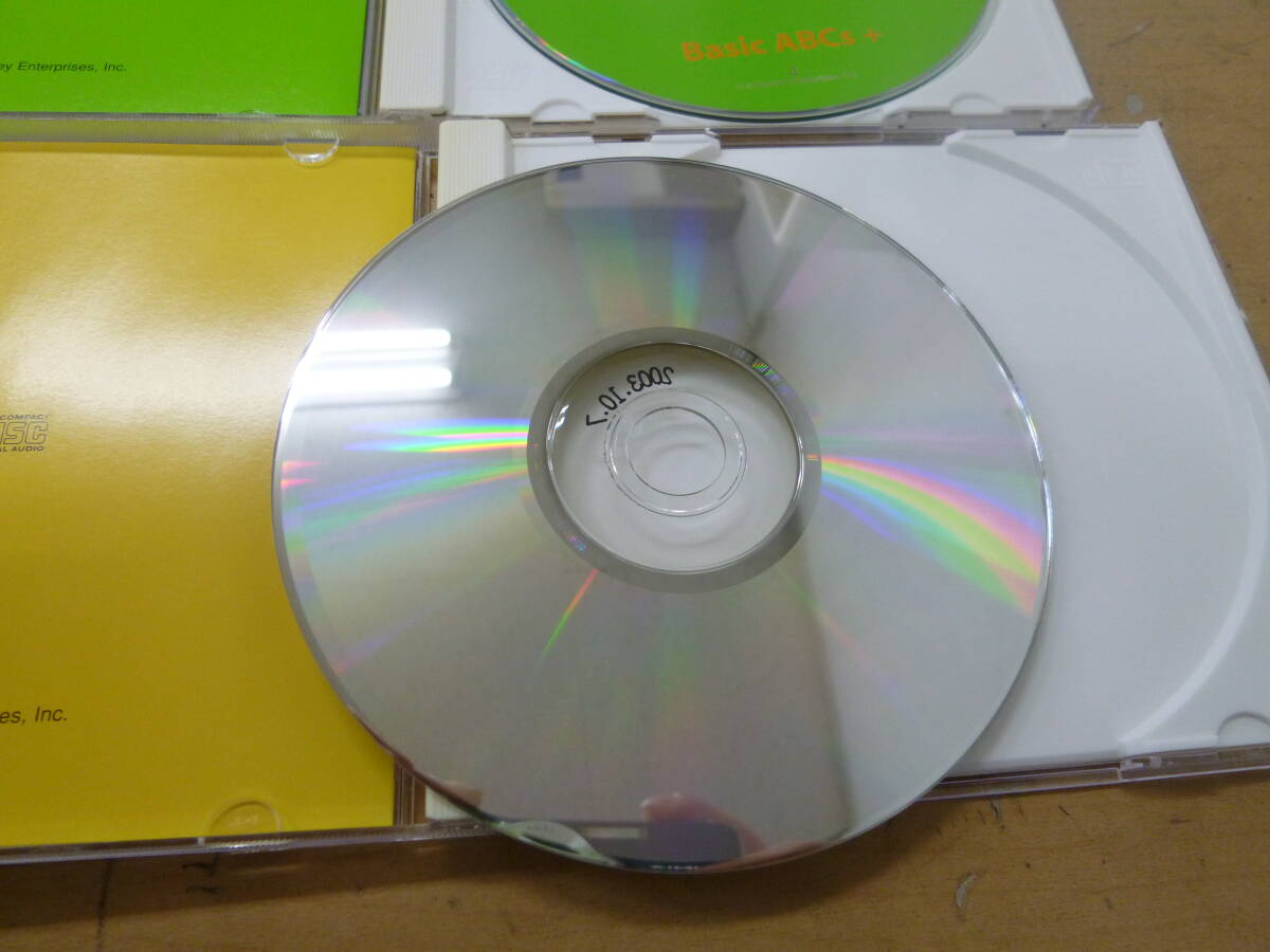 中古 Disney ディズニー WORLD OF ENGLISH CDまとめて [U-248] 送料無(wú)料(北海道?沖縄?離島?佐川急便中継料金がかかる地域は除く)