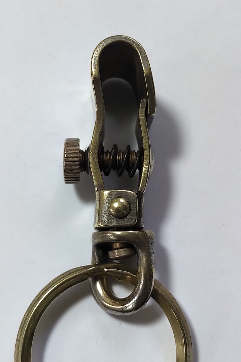 旧タイプ 拳銃脱落防止金具 実物 昭和40年代 NEW NAMBU M60 旧タイプ 拳銃脱落防止金具 実物 昭和40年代 NEW NAMBU M60