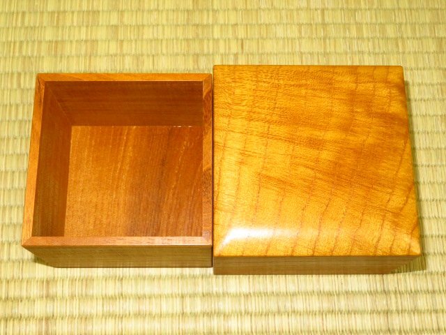 ▲無銘/島桑生地仕上げ将棋駒箱２個セット▲元箱付き未使用品
