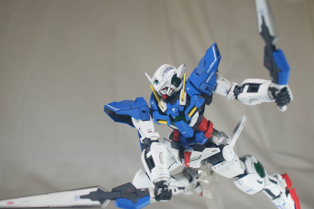 から厳選した 改修、改造塗装済み完成品 MG リペアⅡ ガンダムエクシア 完成品