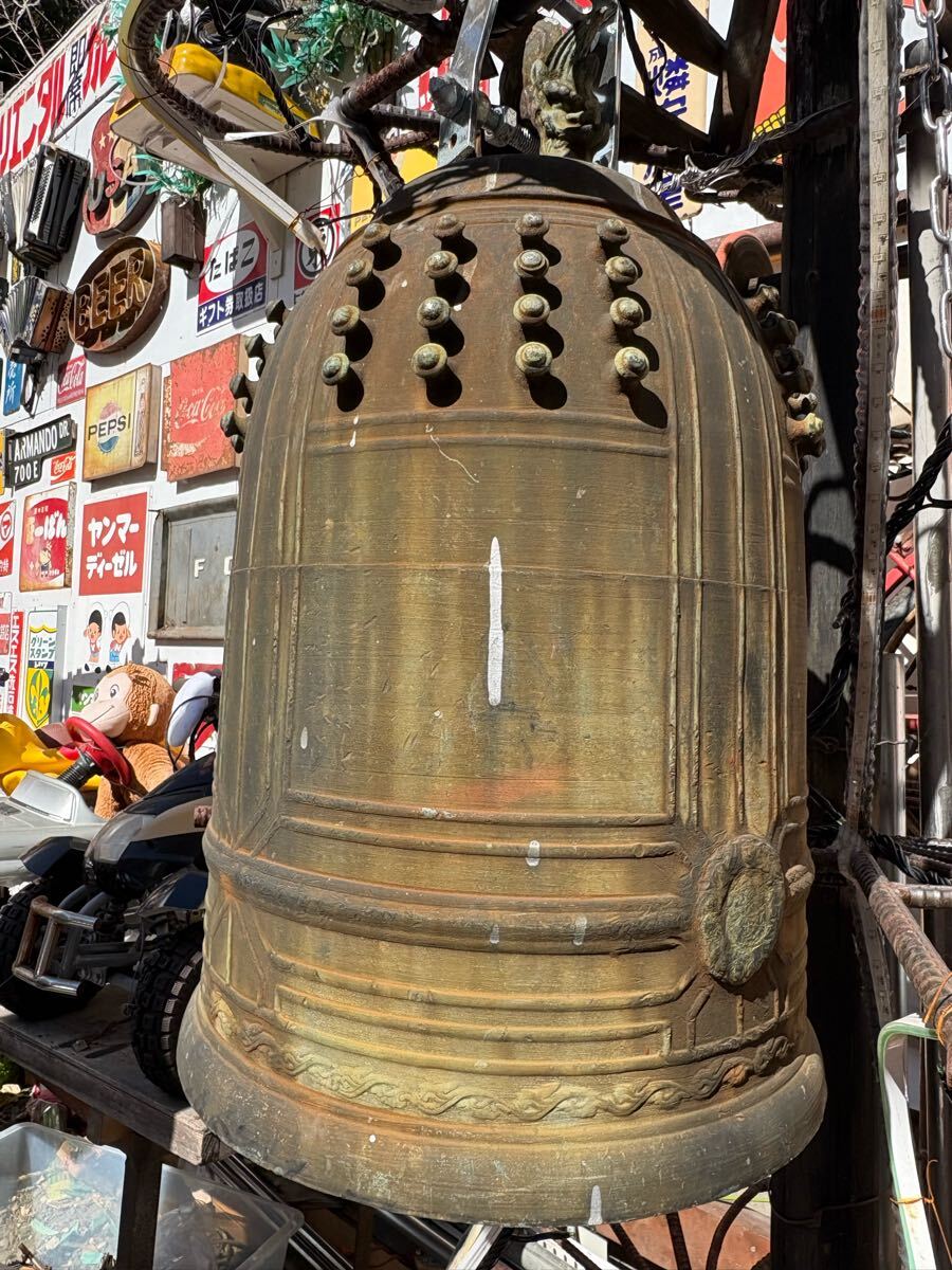 京都のお寺で使っていた鐘 釣鐘 かなり古い 銅製 仏教 双龍頭 京都のお寺で使っていた鐘 釣鐘 かなり古い 銅製 仏教 双龍頭