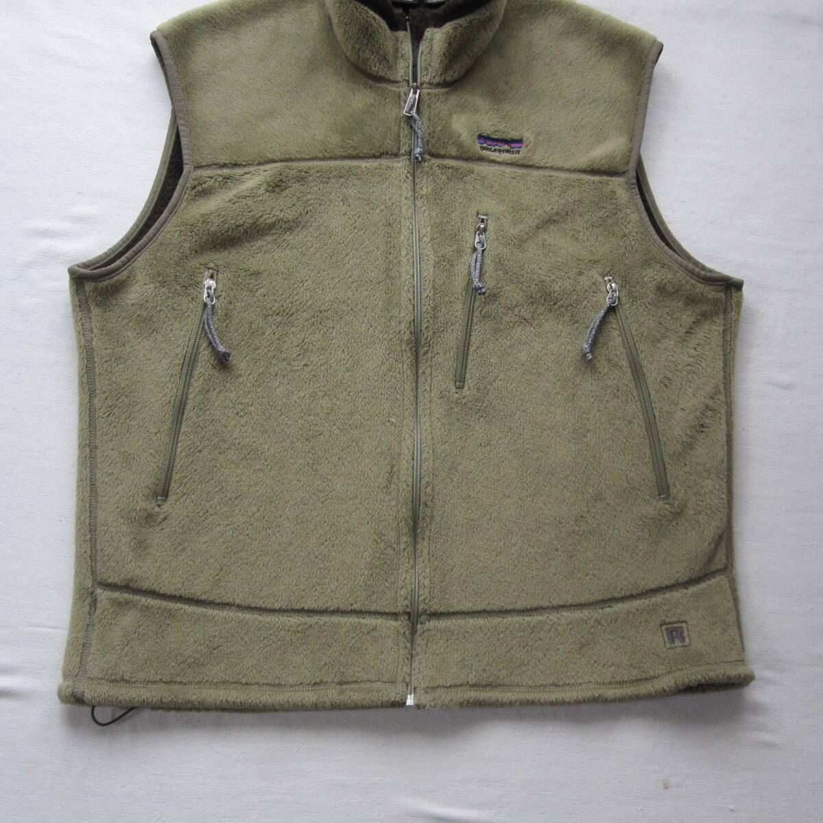 11152円 ☆ '01 パタゴニア R4 ベスト (XL) 刺繍ロゴ 11152円 ☆ '01 パタゴニア R4 ベスト (XL) 刺繍ロゴ
