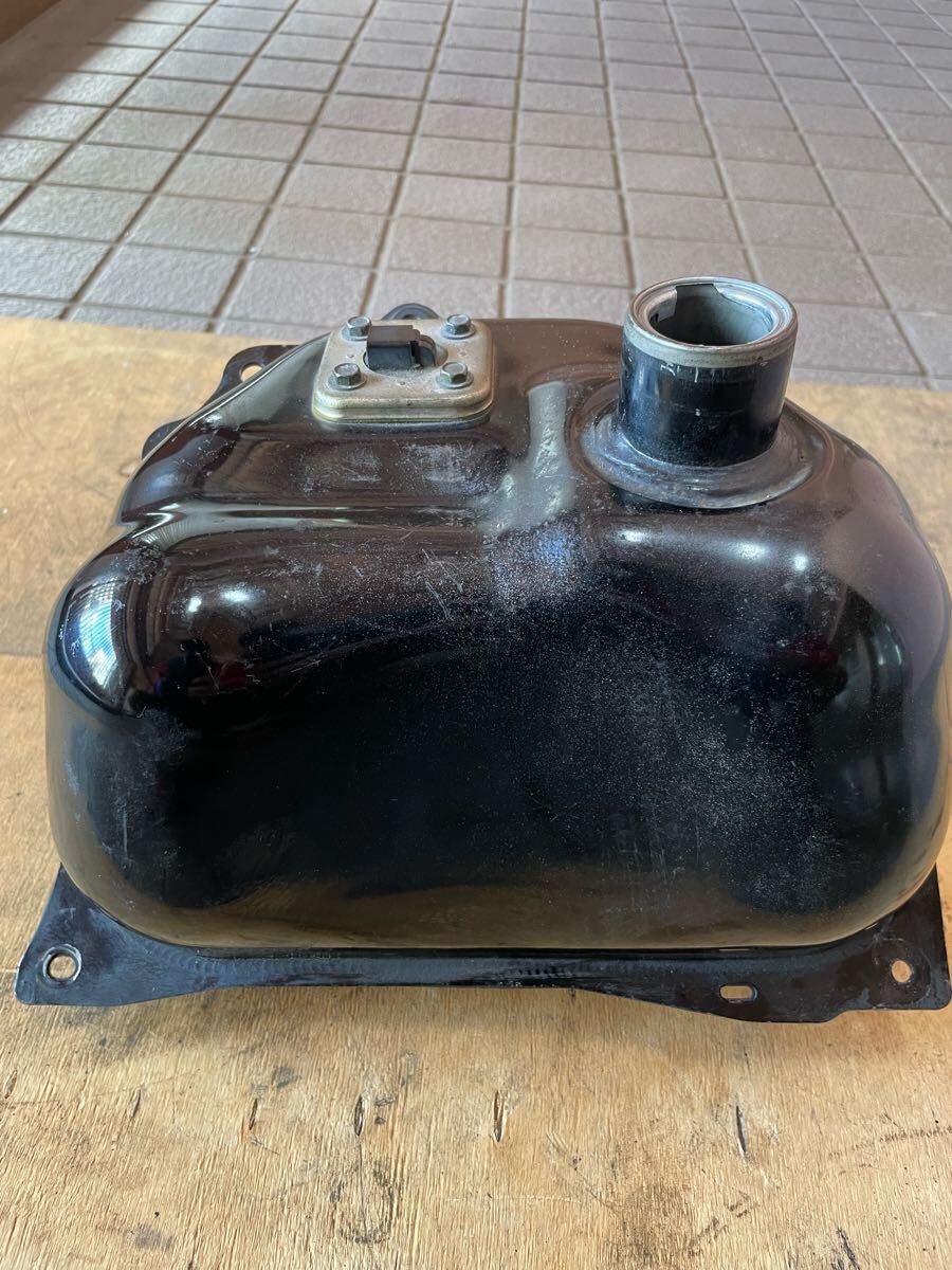 SA16J JOG ZR エボ リモコンジョグ ガソリンタンク タンク 燃料タンク_画像6