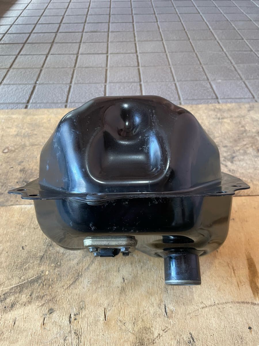 SA16J JOG ZR エボ リモコンジョグ ガソリンタンク タンク 燃料タンク_画像7